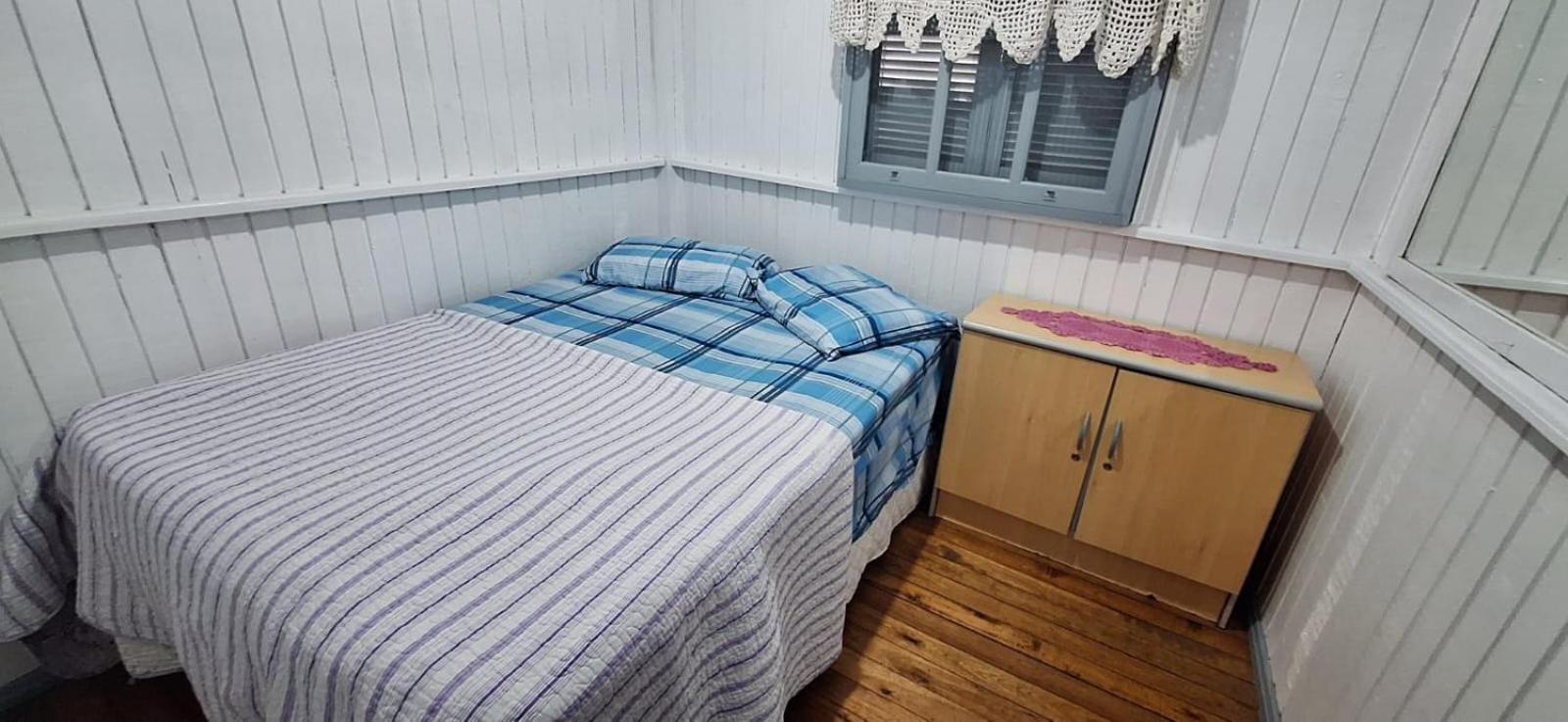 Villa CASA completa em TORRES-RS - O MELHOR CUSTO BENEFICIO na mais bela praia Gaúcha - Cozinha - Banheiro - Ar condicionado - Smart TV 32 Android Apps Youtube - Netflix - Prime Vídeo e Wi-Fi - Estacionamento - Acomoda até 10 pessoas - Anfitriã Superhost n Extérieur photo