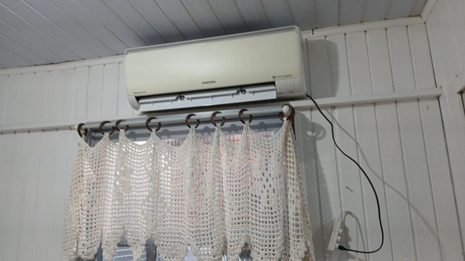 Villa CASA completa em TORRES-RS - O MELHOR CUSTO BENEFICIO na mais bela praia Gaúcha - Cozinha - Banheiro - Ar condicionado - Smart TV 32 Android Apps Youtube - Netflix - Prime Vídeo e Wi-Fi - Estacionamento - Acomoda até 10 pessoas - Anfitriã Superhost n Extérieur photo
